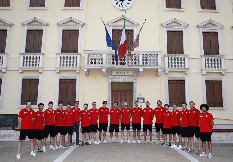 13775376_1607922556205109_6883139820933567412_n